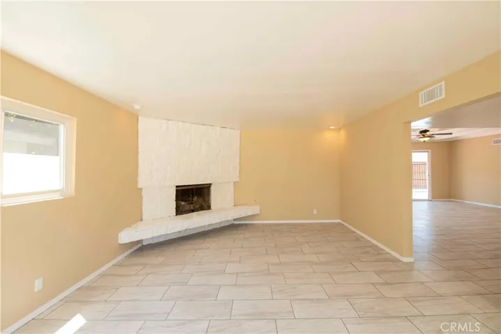 19808 Londelius Street, Northridge, California 91324