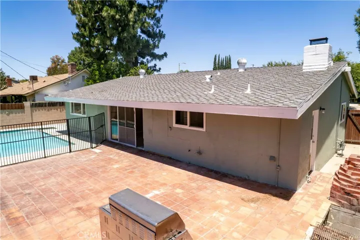 19808 Londelius Street, Northridge, California 91324