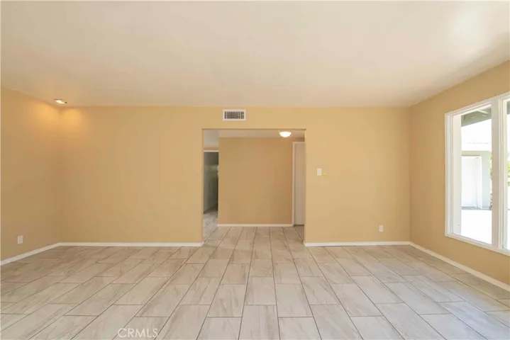 19808 Londelius Street, Northridge, California 91324
