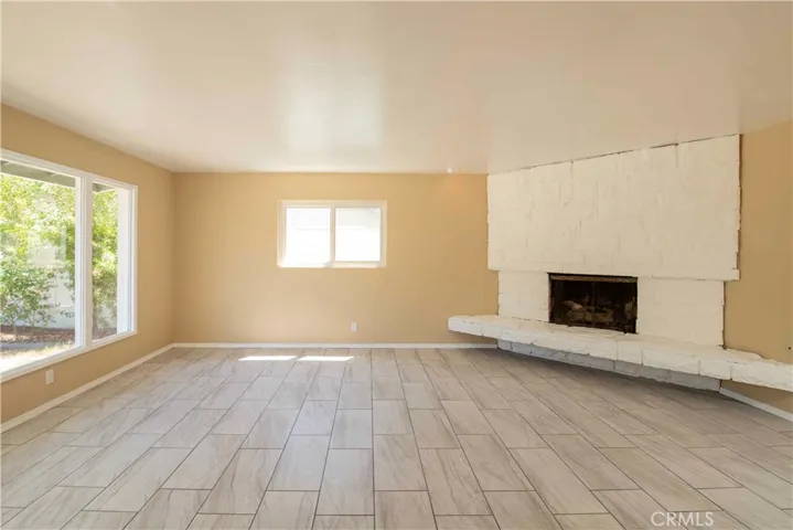19808 Londelius Street, Northridge, California 91324