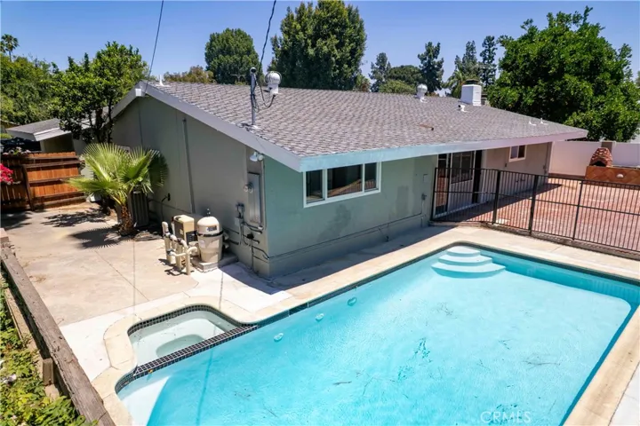 19808 Londelius Street, Northridge, California 91324