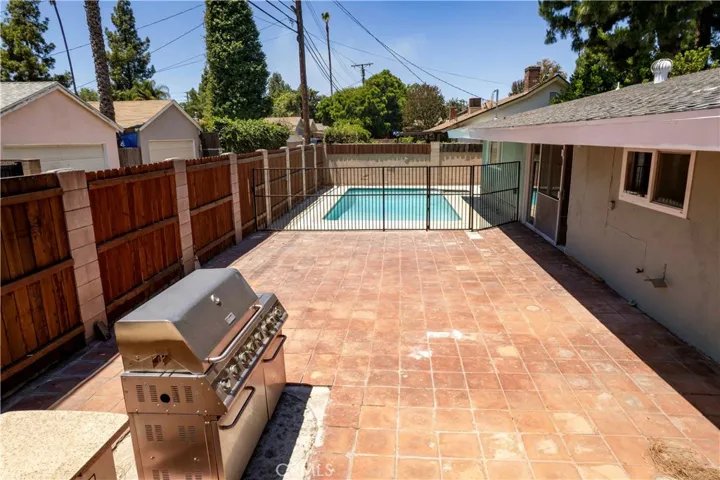19808 Londelius Street, Northridge, California 91324