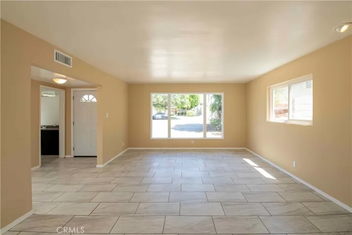 19808 Londelius Street, Northridge, California 91324