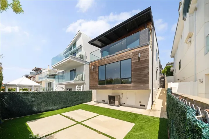 1147 Miramar St, Laguna Beach, California 92651