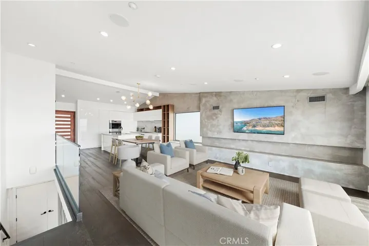 1147 Miramar St, Laguna Beach, California 92651