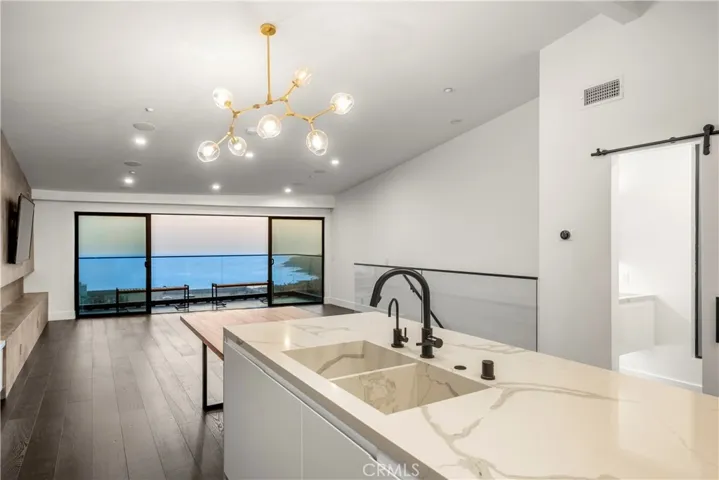 1147 Miramar St, Laguna Beach, California 92651