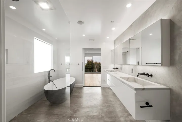 1147 Miramar St, Laguna Beach, California 92651