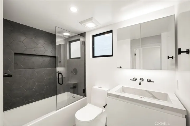 1147 Miramar St, Laguna Beach, California 92651