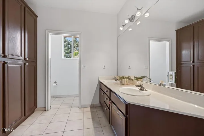 Guest Bath - Second Level