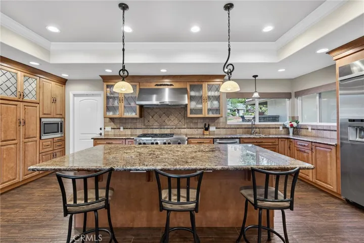 808 N Westridge Avenue, Glendora, California 91741