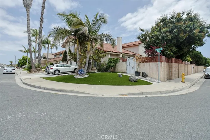 8552 Bermuda, Westminster, California 92683