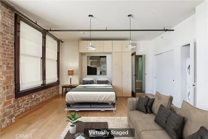 VIRTUALLY STAGED