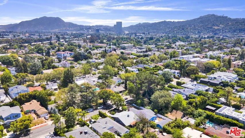 4519 Camellia Avenue, Studio City, California 91602