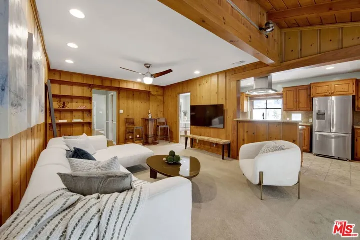 4519 Camellia Avenue, Studio City, California 91602