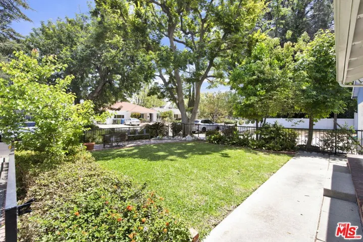 4519 Camellia Avenue, Studio City, California 91602