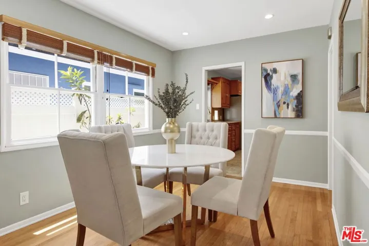 4519 Camellia Avenue, Studio City, California 91602