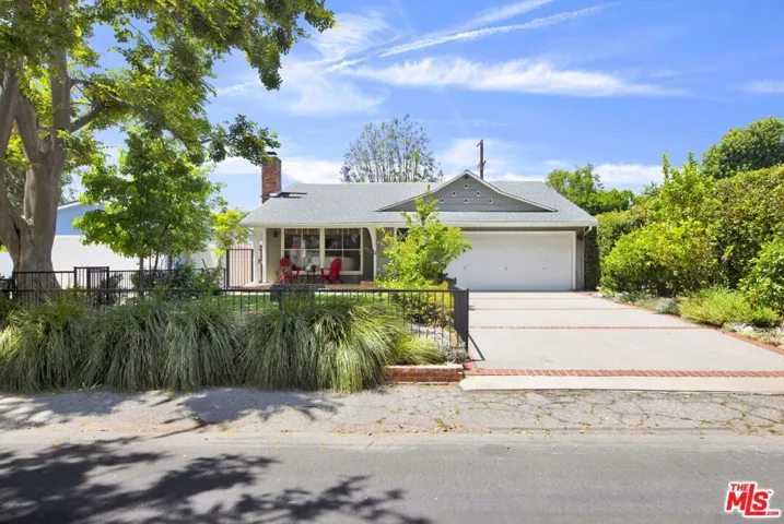 4519 Camellia Avenue, Studio City, California 91602