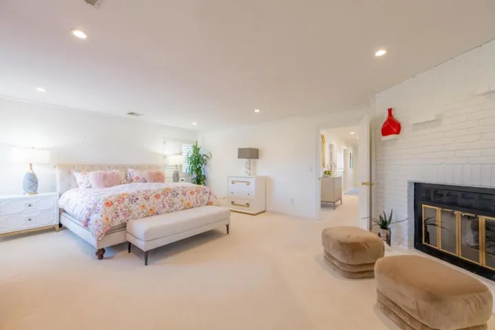 1043 Broncho Road, Pebble Beach, California 93953