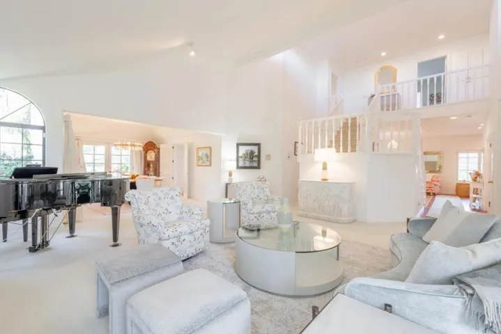 1043 Broncho Road, Pebble Beach, California 93953