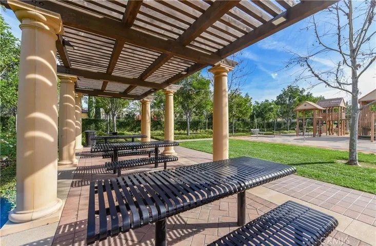 202 Rose Arch, Irvine, California 92620