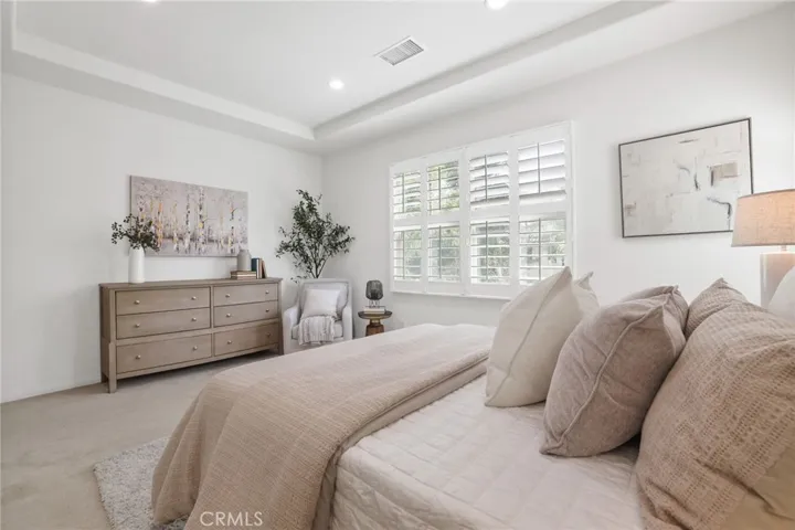 202 Rose Arch, Irvine, California 92620