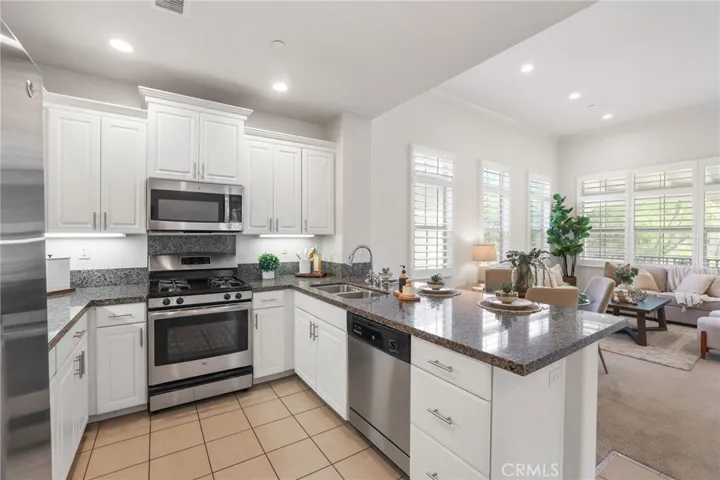 202 Rose Arch, Irvine, California 92620