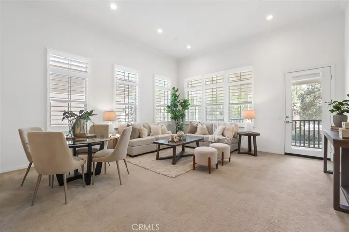 202 Rose Arch, Irvine, California 92620