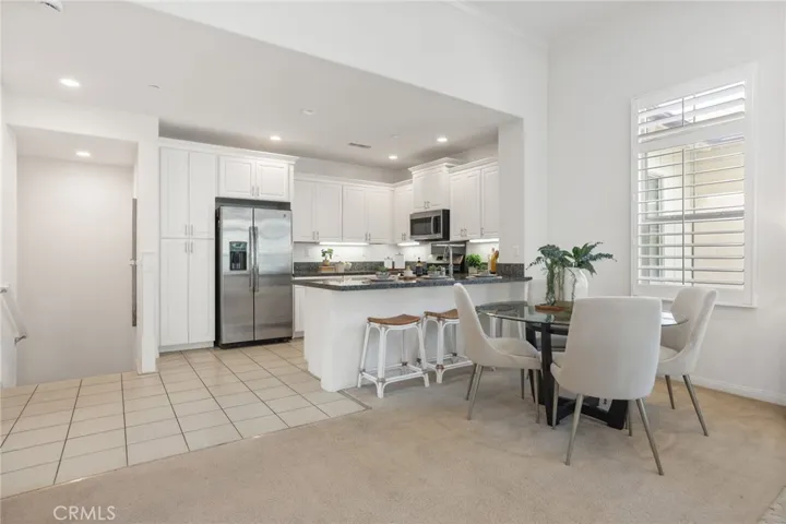 202 Rose Arch, Irvine, California 92620