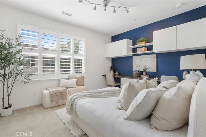 202 Rose Arch, Irvine, California 92620