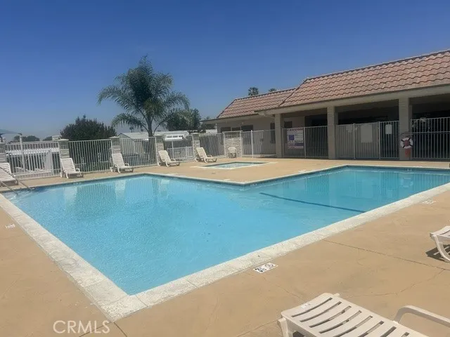 Community pool