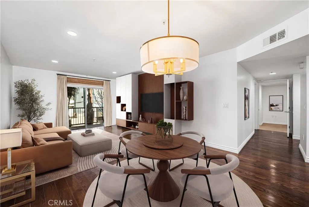 Dining area digitally staged