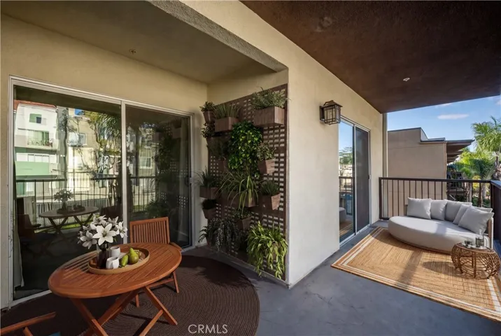 balcony digitally staged