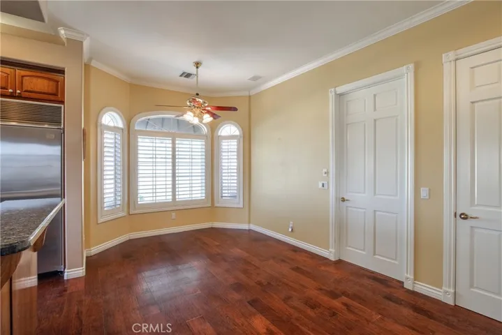 Breakfast Nook/Area