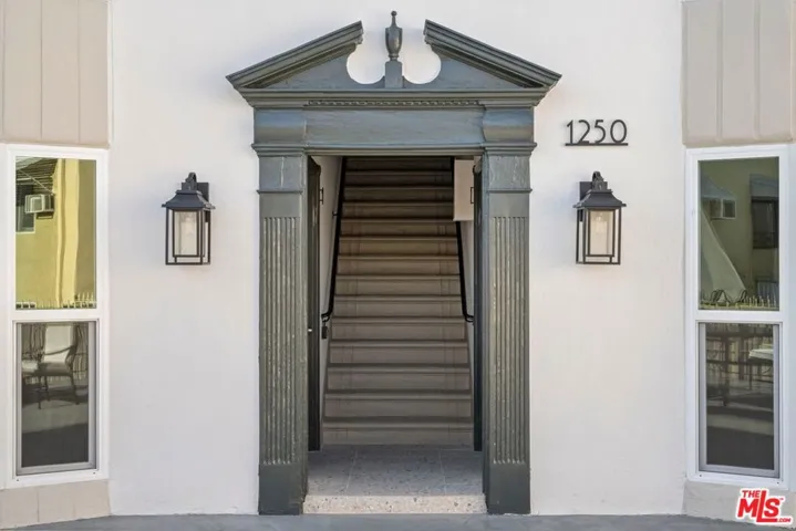 1252 Crescent Heights 2, West Hollywood, California 90046