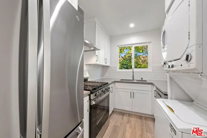 1252 Crescent Heights 2, West Hollywood, California 90046