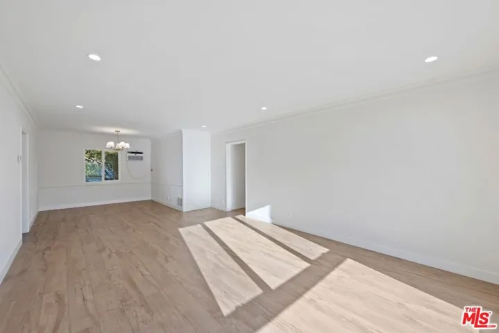 1252 Crescent Heights 2, West Hollywood, California 90046