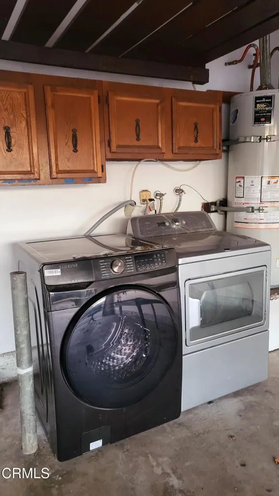 garage -washer & dryer