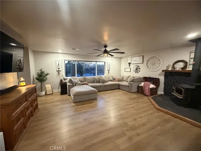 7460 Redlands Ave, Gerber, California 96035