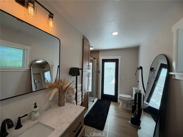 7460 Redlands Ave, Gerber, California 96035