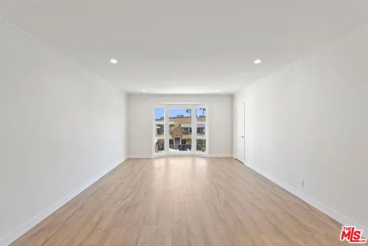 1250 Crescent Heights 2, West Hollywood, California 90046