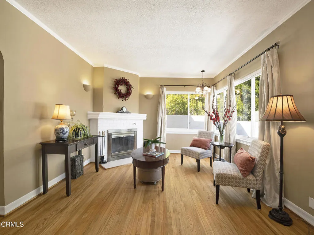 Entry to living room