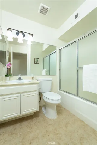 26794 Claudette, Canyon Country, California 91351