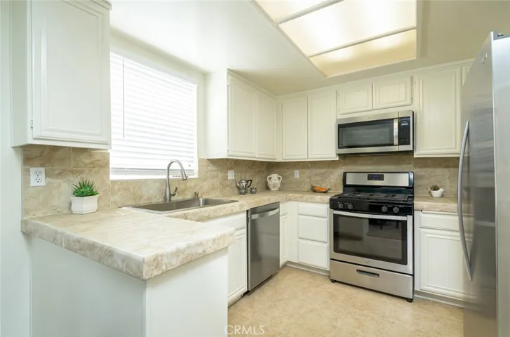 26794 Claudette, Canyon Country, California 91351