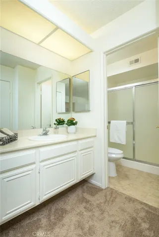 26794 Claudette, Canyon Country, California 91351