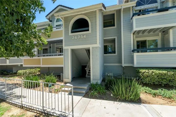 26794 Claudette, Canyon Country, California 91351