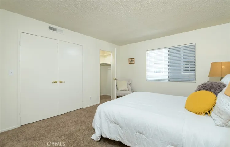 26794 Claudette, Canyon Country, California 91351