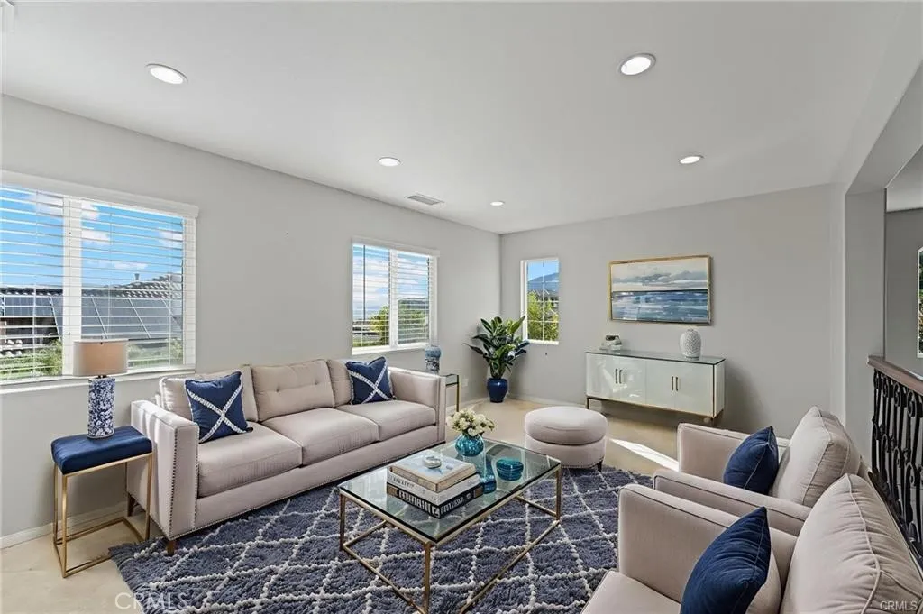 Loft Upstairs - virtually staged