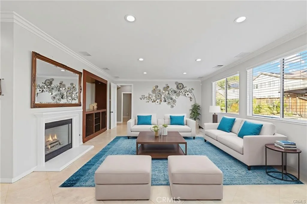Family Room - virtually staged