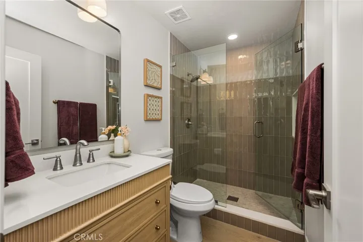 Downstairs Full Bathroom