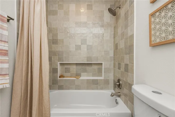 Upstairs ensuite